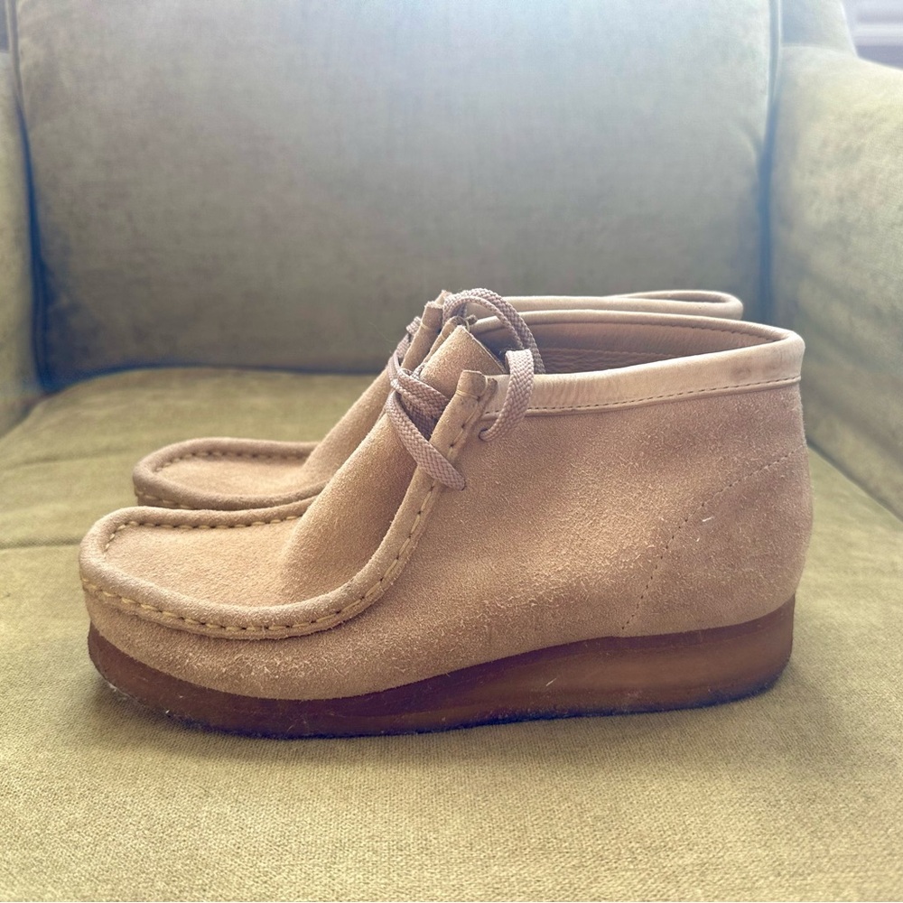 Clarks Originals Wallabee Suede Boots 🥾 - Picture 4 of 8